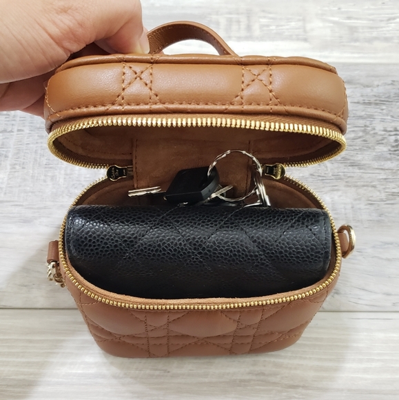 ****SOLD*******100% Authentic Micro Lady Dior Cannage vanity case brown leather - Picture 7 of 7